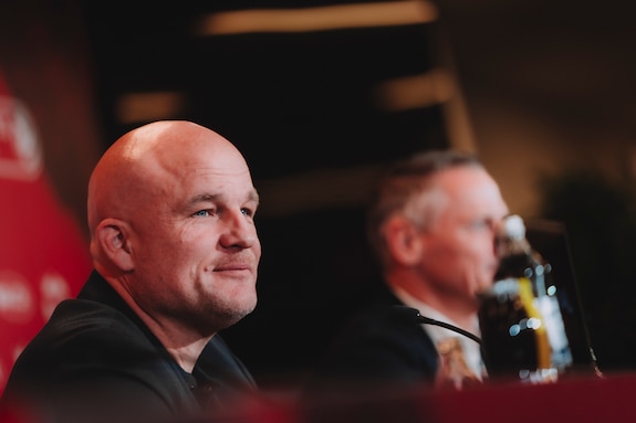 {"titleEn":"FC Red Bull Salzburg Press Conference","description":"SALZBURG, AUSTRIA: Rouven Schröder (L/Managing Director of Sports) and Stephan Reiter (R/CEO) of FC Red Bull Salzburg during a press conference at Red Bull Arena in Salzburg, Austria. (Photo by FC Red Bull Salzburg)","tags":null,"focusX":0.0,"focusY":0.0}